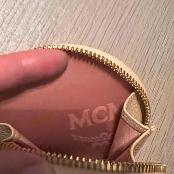 MCM Beige Visetos Canvas Round Coin Purse Wallet and KeyChain bag charm - Picture 8 of 8